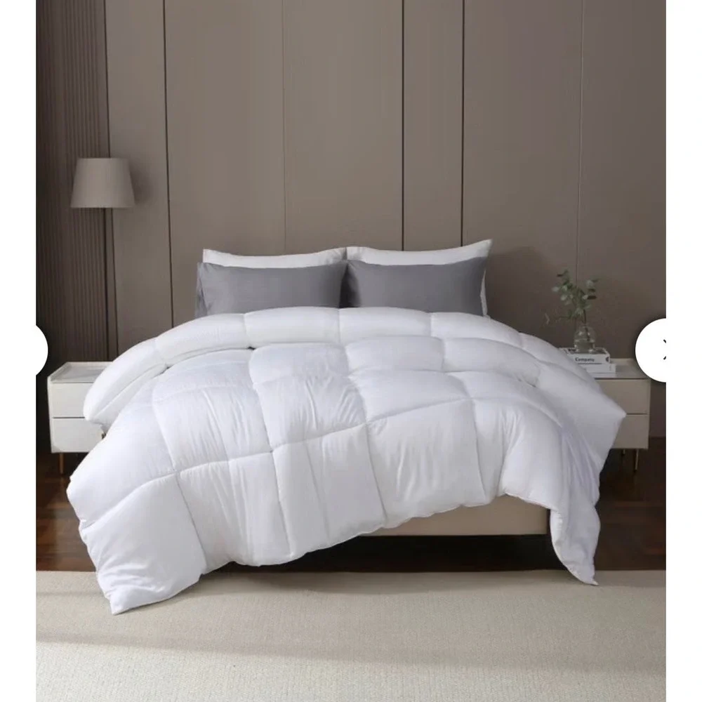 Bamboo Comforter Unisex White NEW Box Stitch Breathable - TWIN